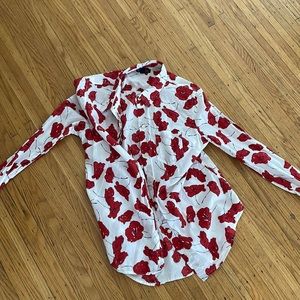 Gap floral boyfriend button down